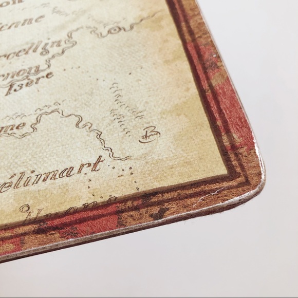 Set of Two Placemats with Distressed Map of France - Picture 4 of 12